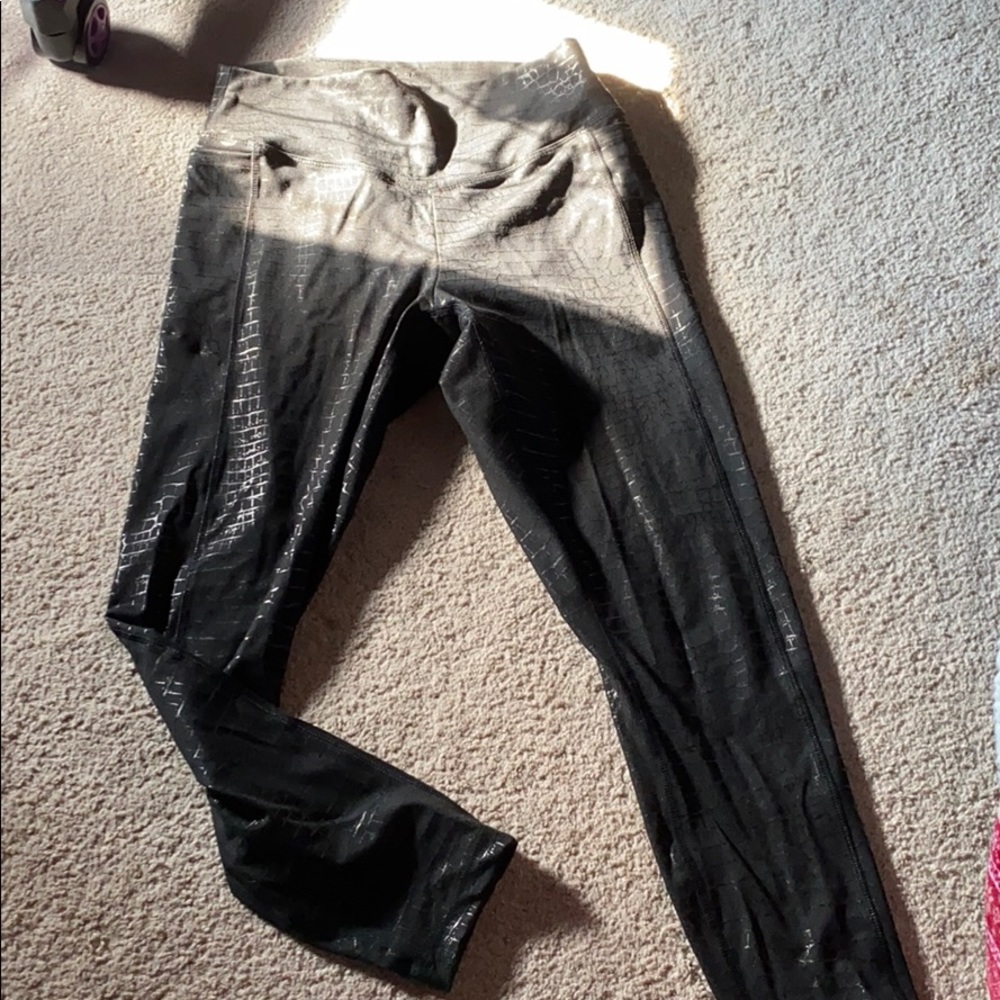 PINK Victoria’s Secret leggings